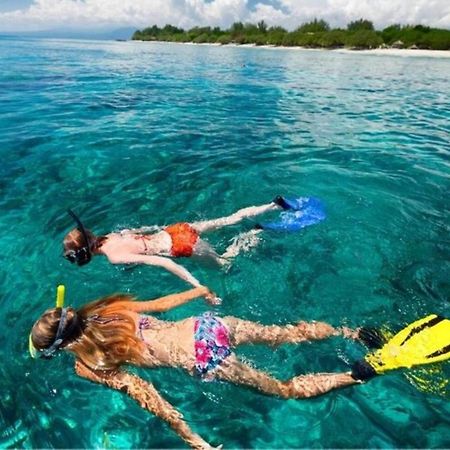 French Harbour Hotel And Dive Center Roatan Yacht Club מראה חיצוני תמונה