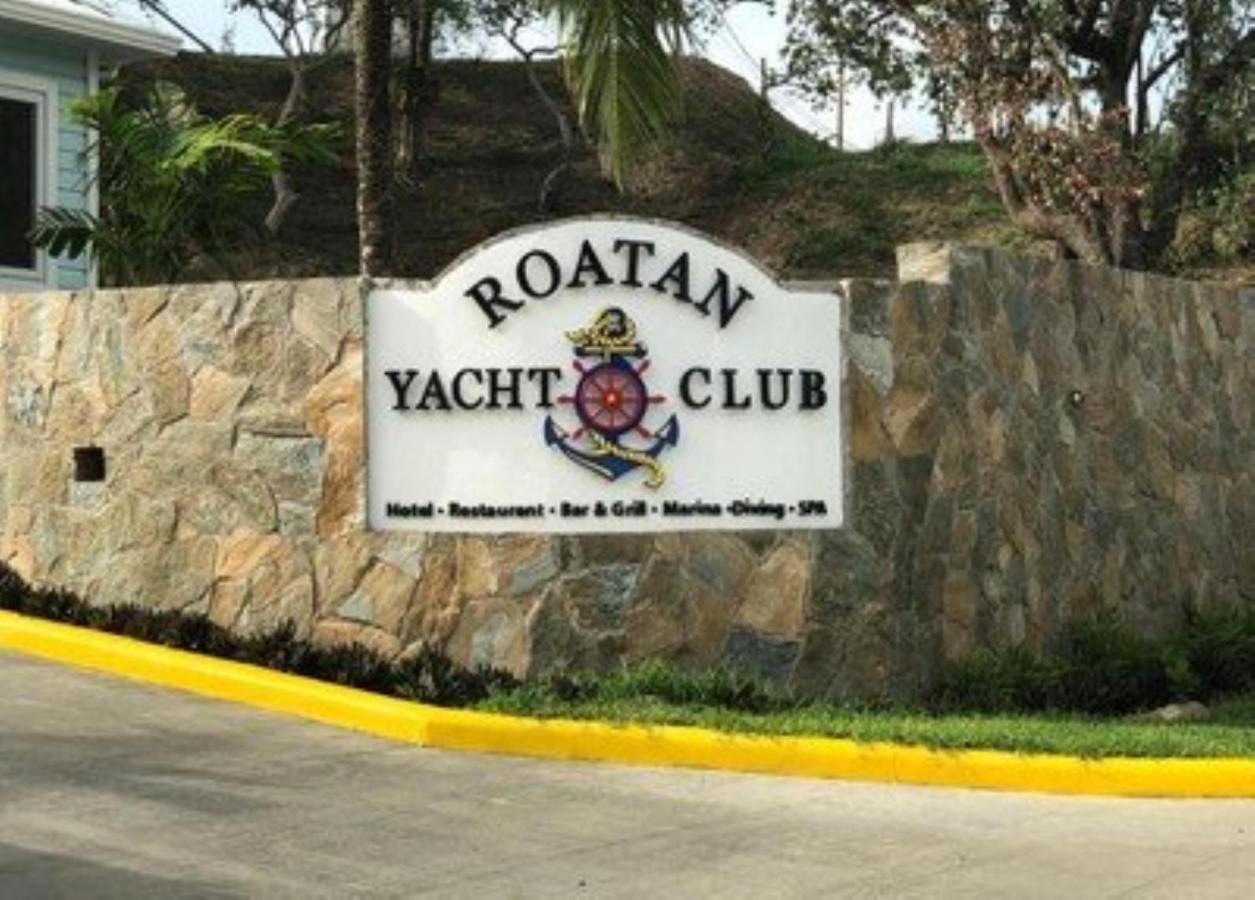 French Harbour Hotel And Dive Center Roatan Yacht Club מראה חיצוני תמונה