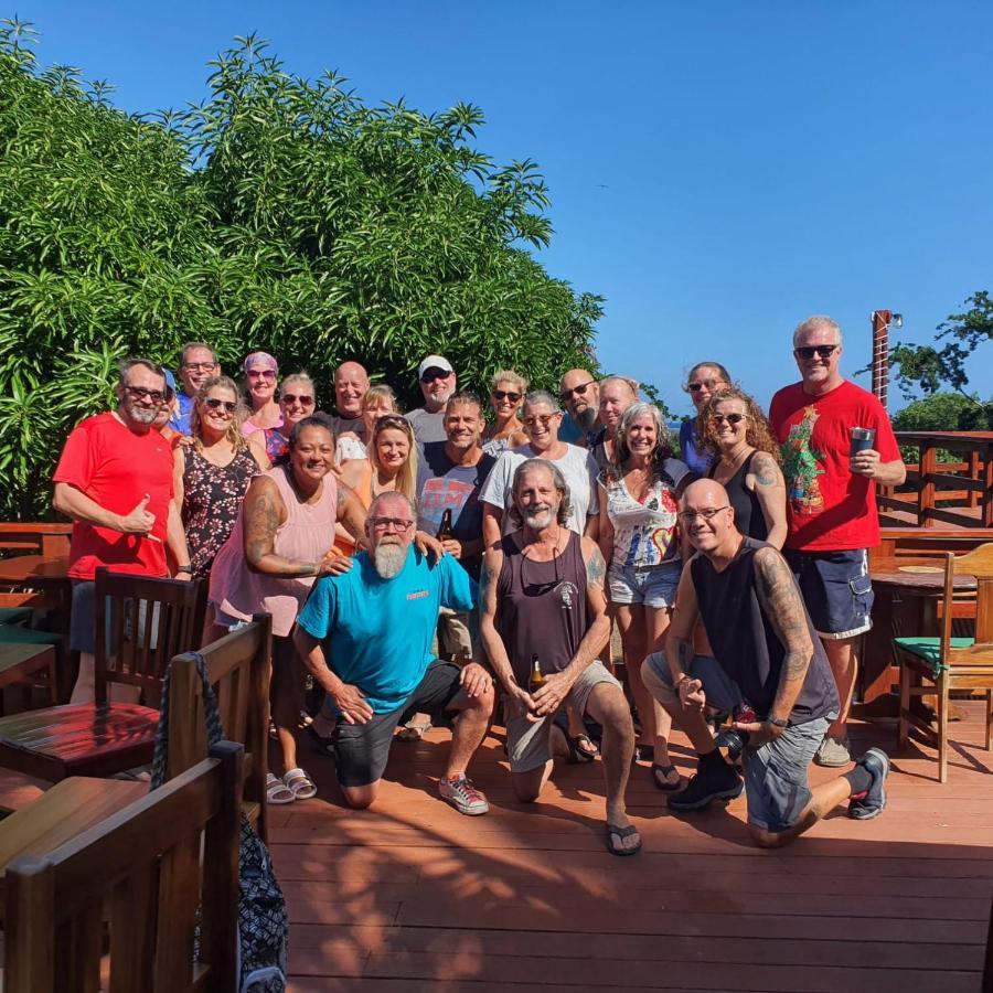 French Harbour Hotel And Dive Center Roatan Yacht Club מראה חיצוני תמונה